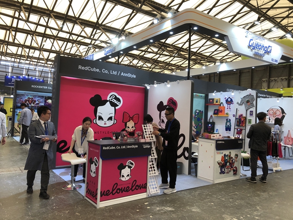 How to design the Korean booth skillfully and precisely?